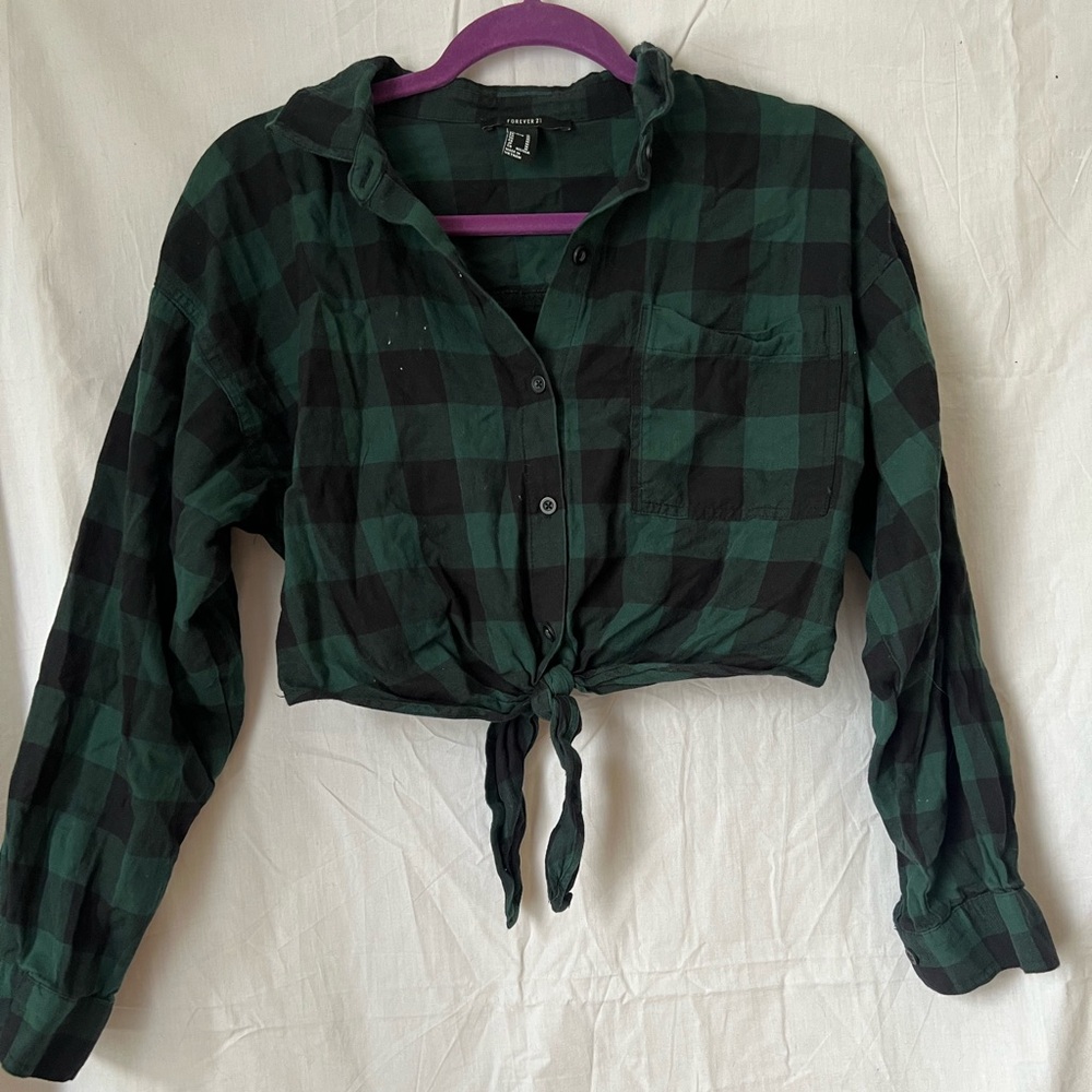 green and black cropped flannel